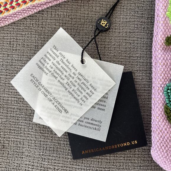 America and Beyond Clutch Embellished Zip Bag Beaded "D” Initial New Purple Gold - Picture 6 of 8